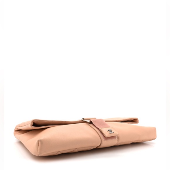 CHANEL Nude Quilted Clutch - Picture 1 of 12